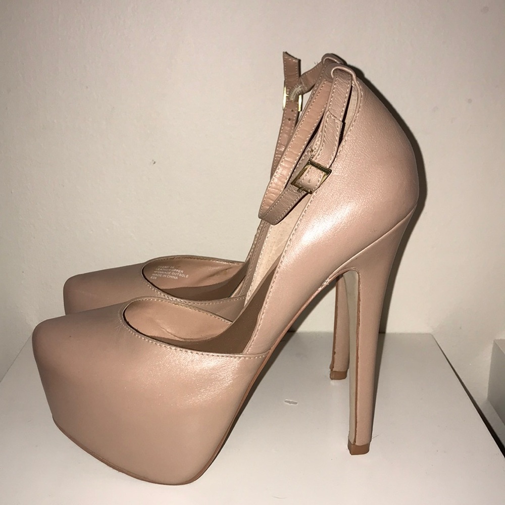 Nude Steve Madden heels
